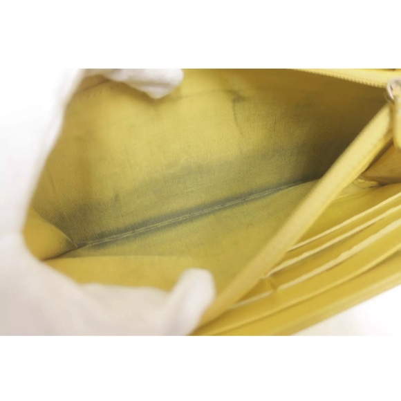 Authentic CHANEL CC Chevron V Stitch Leather Bifold Long Wallet 💝 - Picture 8 of 11